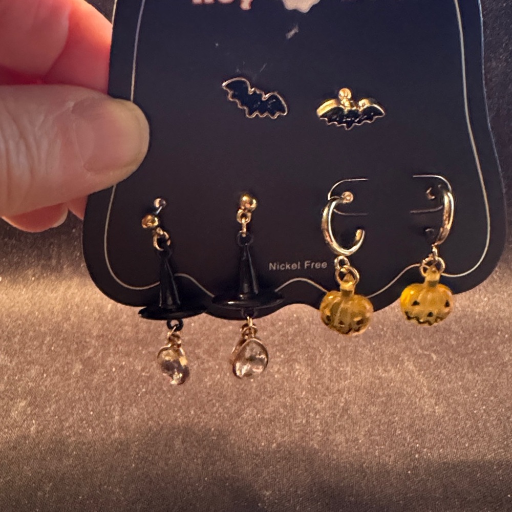 Hey Boo Halloween Earrings Set - Picture 2 of 2